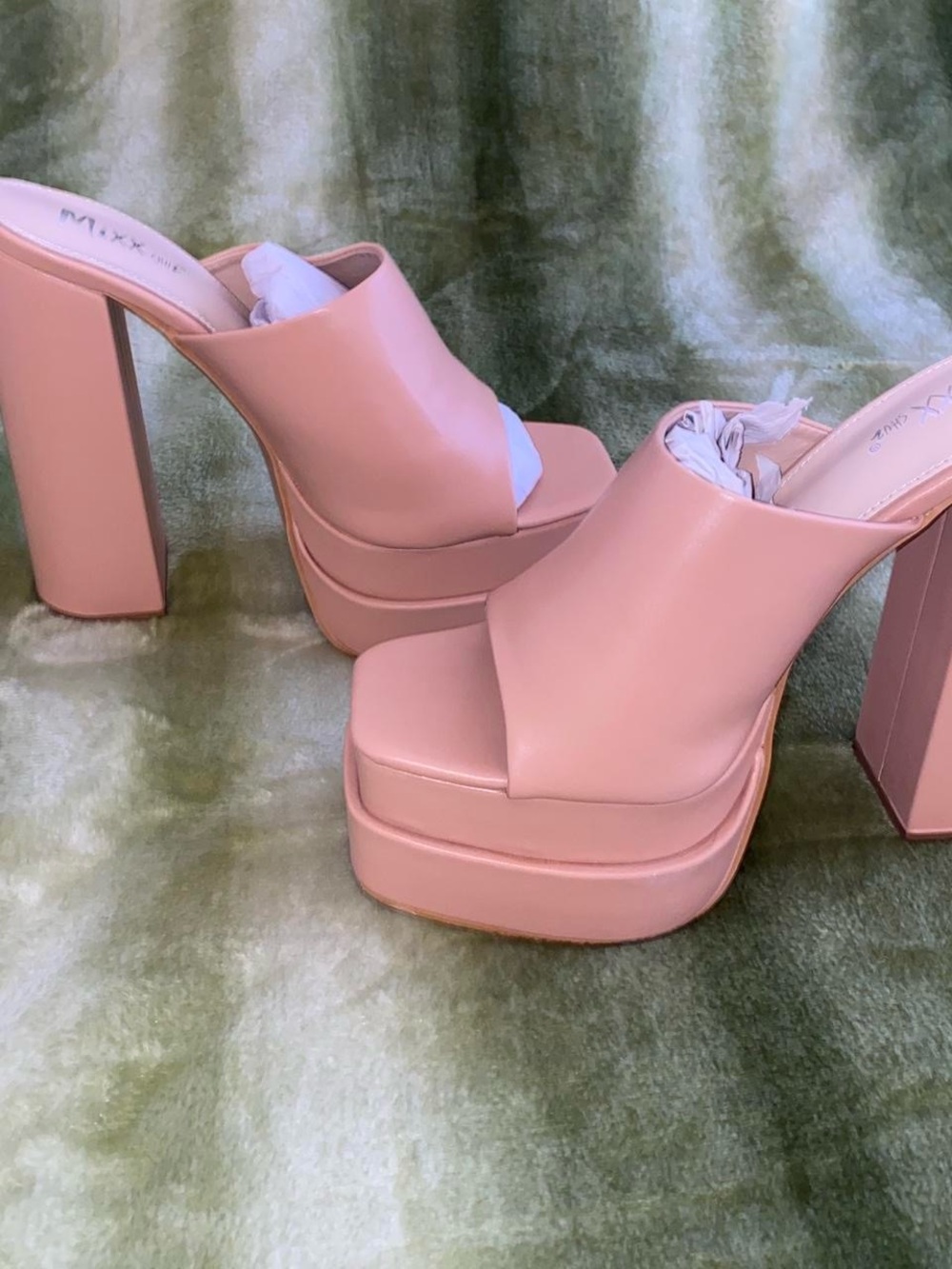 Chunky Platform Mule Heels in Blush Pink
